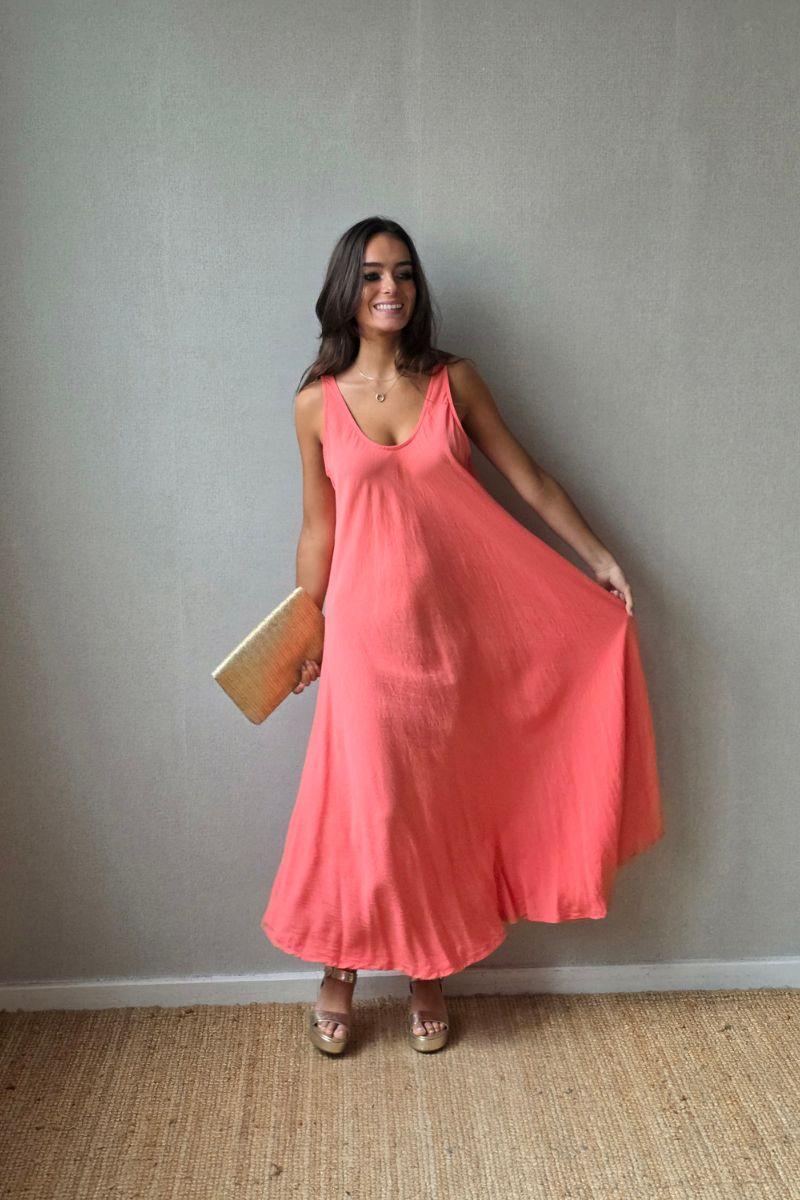Vestido largo de asas al bies coral