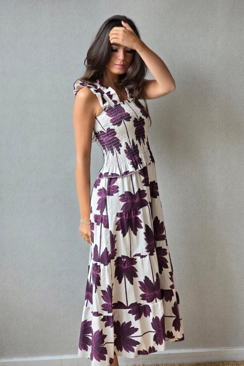 Vestido con flores fruncido berenjena