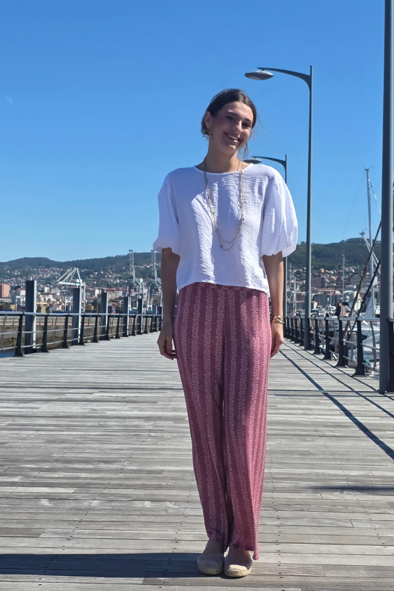 Pantalón Elástico Estampado Hojas Frambuesa