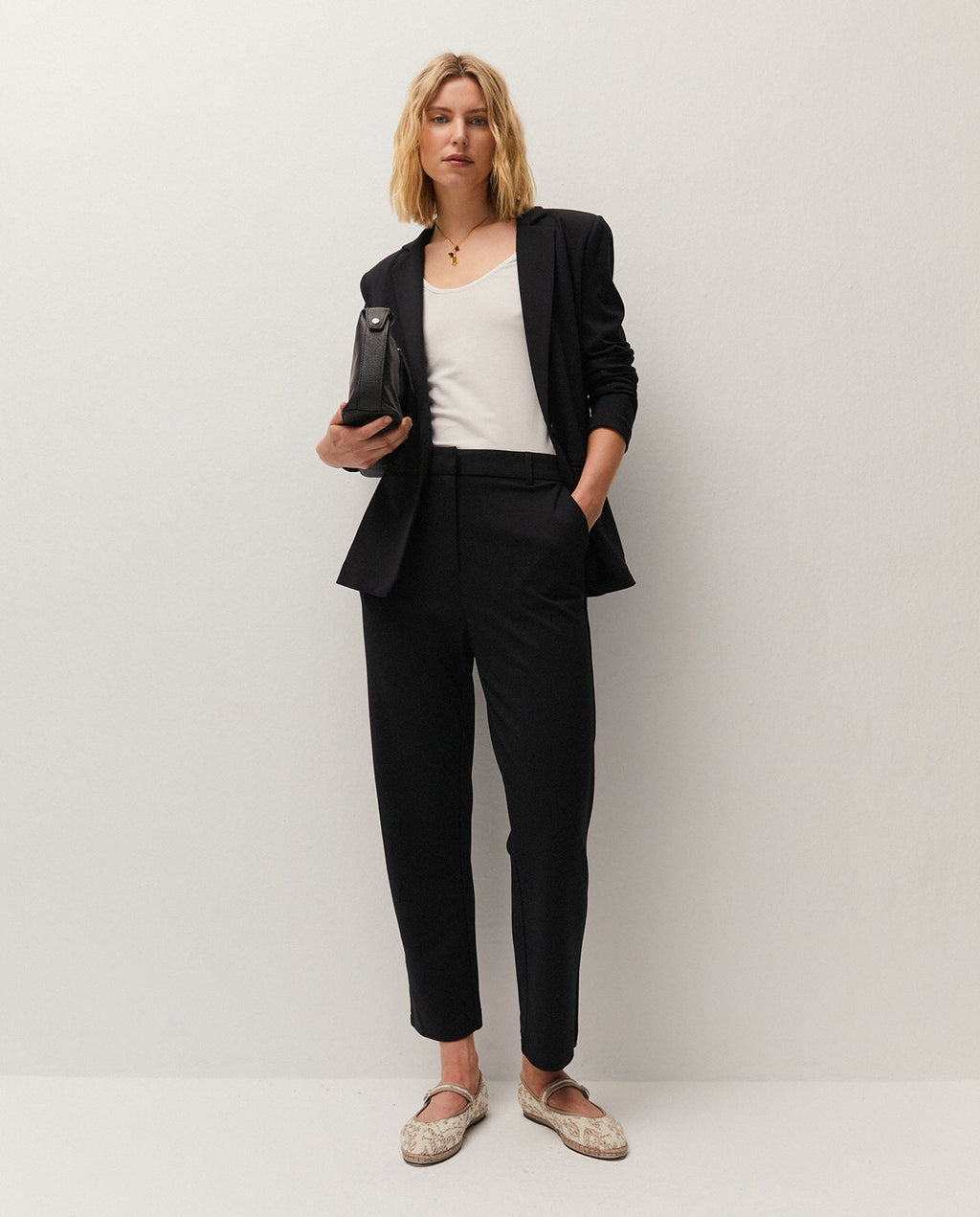 Pantalón traje con pinzas