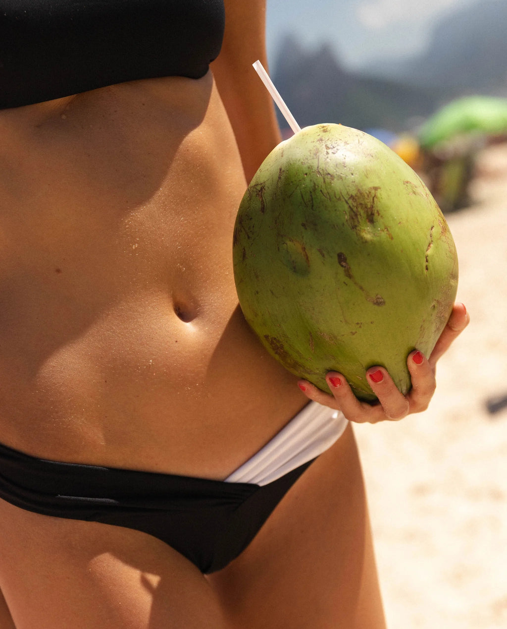BIKINI MAHÓN braguita · BLANCO Y NEGRO
