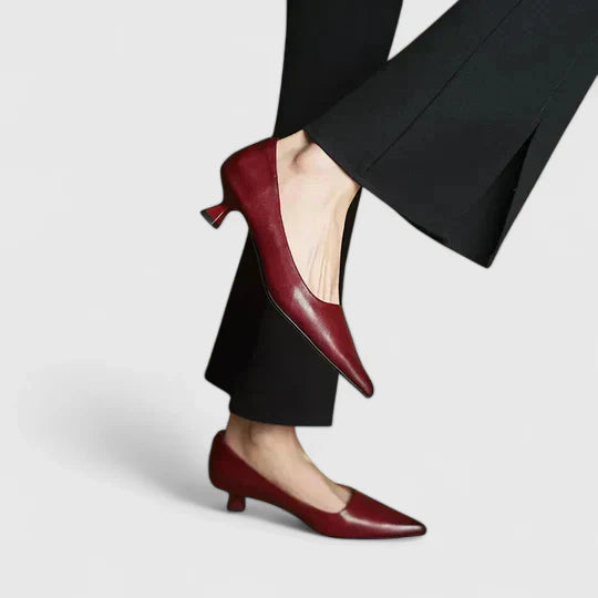 Isidora | Tacones ortopédicos con punta fina y tacón bajo