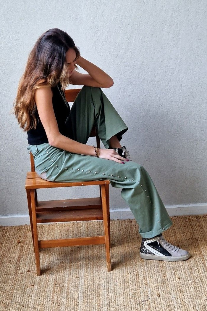 Pantalón Estrella y Tachas Verde Militar