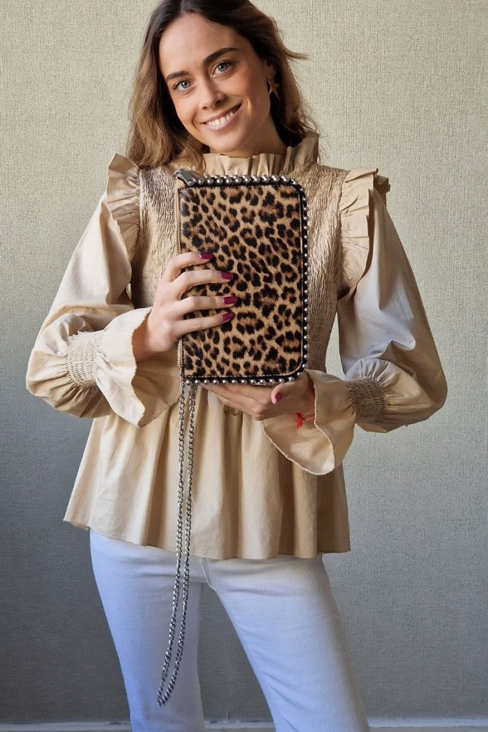 Bolso bandolera tachas animal print camel