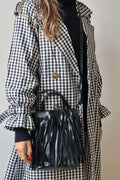 Bolso de piel liso con flecos negro