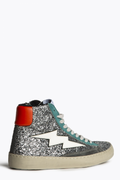 Sneakers plata  con rayo glitter y tachuelas