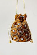 Bolso bombonera camel con piedras