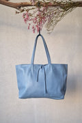 Bolso shopping con cremallera azul nude