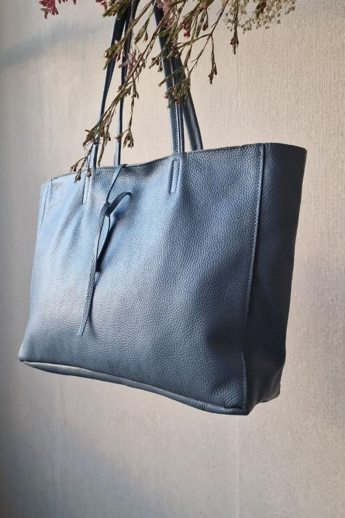 Bolso shopping con cremallera azul nude